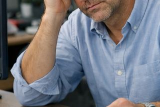 Nováček ve firmě dostal první výplatu. Když jsem viděl, kolik bere, vzal jsem si natruc nemocenskou - Médium.cz